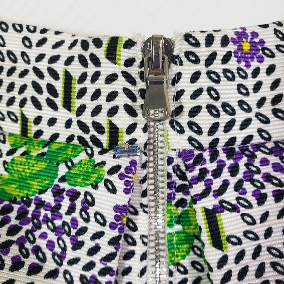 SPORT MAX CODE Size 8 Black, White, Green Floral A-line, Split Pleat Skirt - Picture 6 of 7